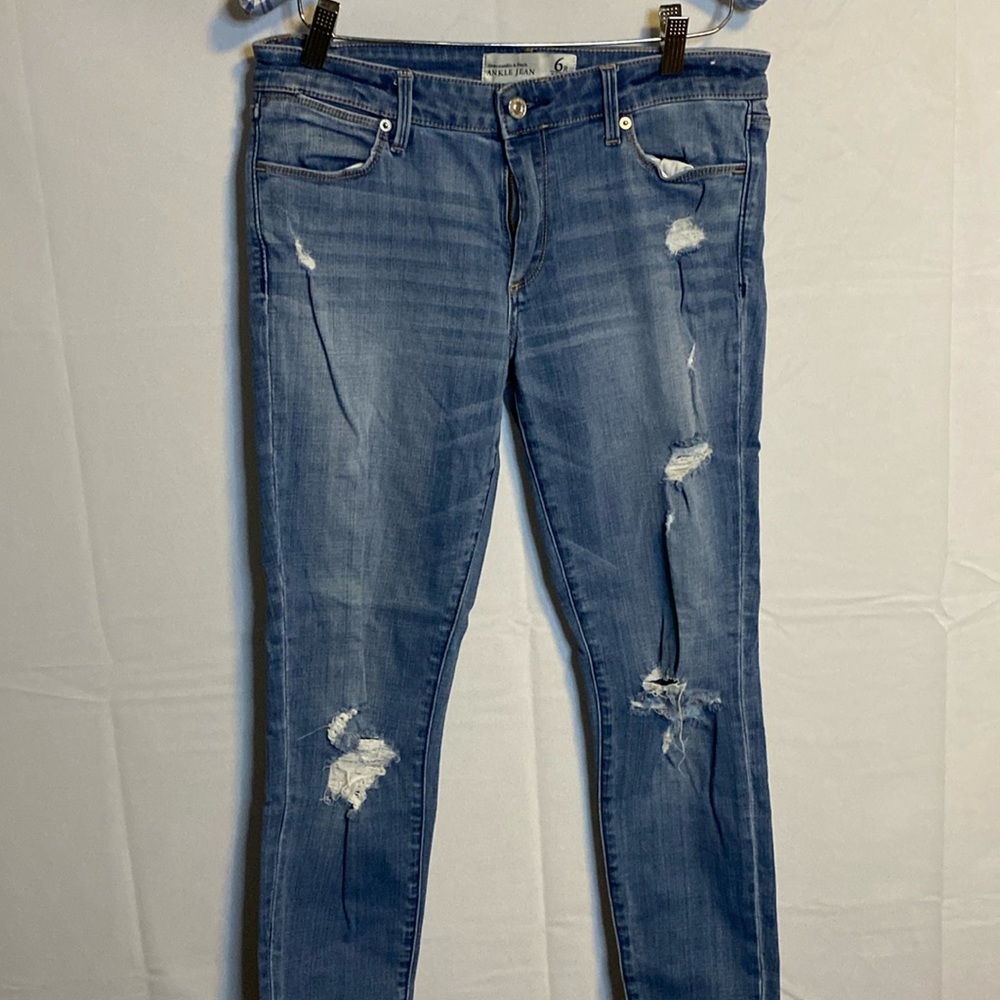 Abercrombie fitch ankle jeans